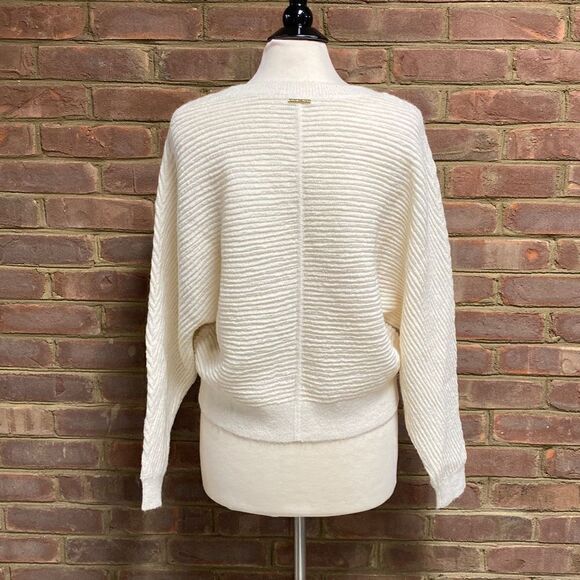 Michael Kors Cream Ottoman Dolman Sleeve Crop Crewneck Sweater Size Medium Peti - Picture 2 of 8